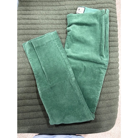 Tuckernuck Pants - TUCKERNUCK Green Corduroy Ashford Pants Size Small $148